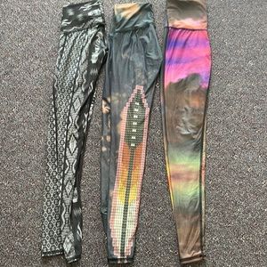 TEEKI XS LEGGINGS LOT OF 3